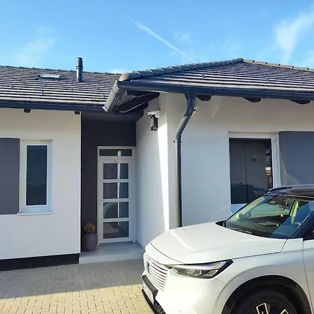 Pe-ki Apartament *